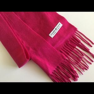 Beautiful NEW Cashmere passion pink scarf